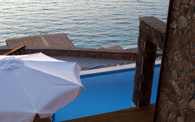 Beyond Cutting Edge Villas