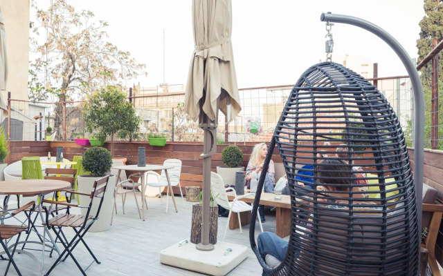 Stay Inn Hostel
