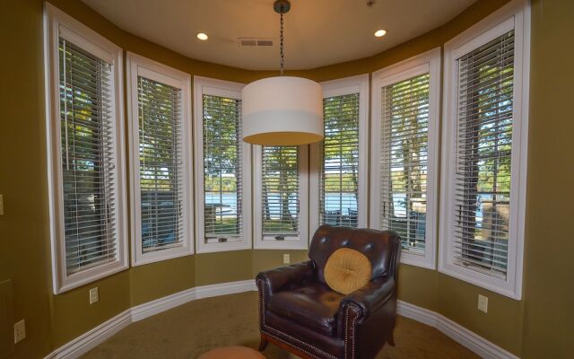 Champagne Taste 6 Bedroom House