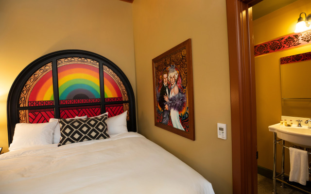 McMenamins Elk Temple