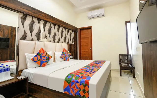 Fabhotel Savera Park