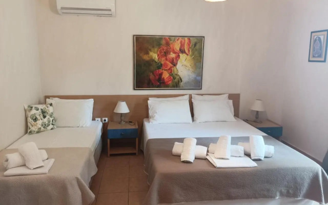 Nikolaos Studios Skala