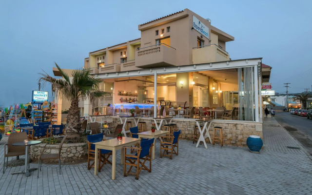 Pearl SeaBreeze Suites