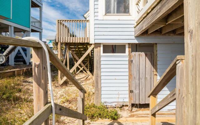 Cuddlefish by Oak Island Accommodations