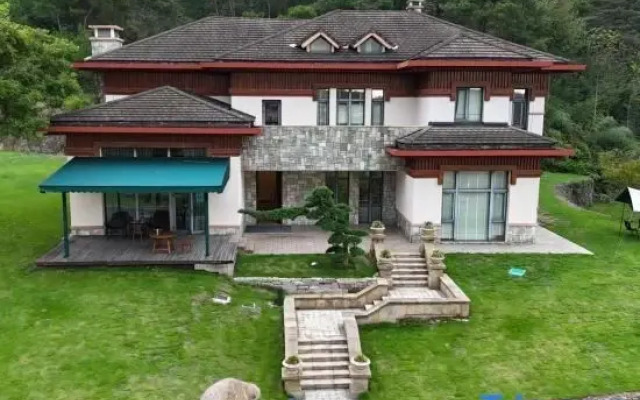 Ningbo Dongqian Lake Songboyuan Hotel
