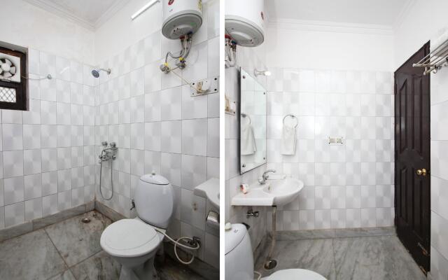 Capital O 9222 Winsome Hotel