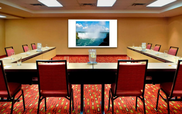 Courtyard by Marriott Niagara Falls