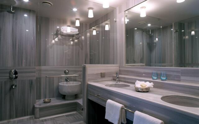 Sumahan On The Water