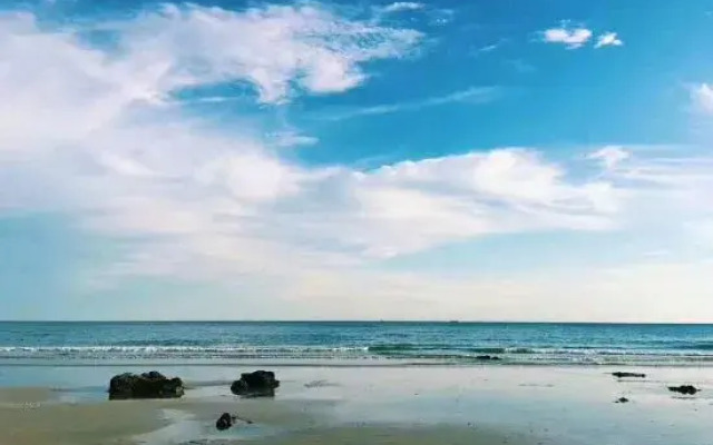 Weizhou Island Waibang Seaview Homestay (Colorful Beach Firefly Sports Base)