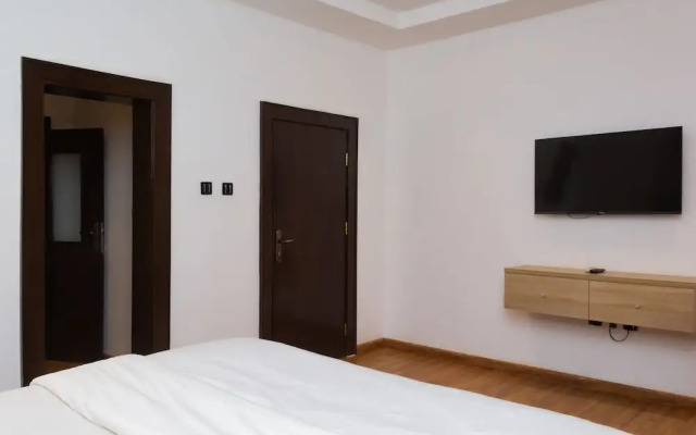 Shartell Villa Jos