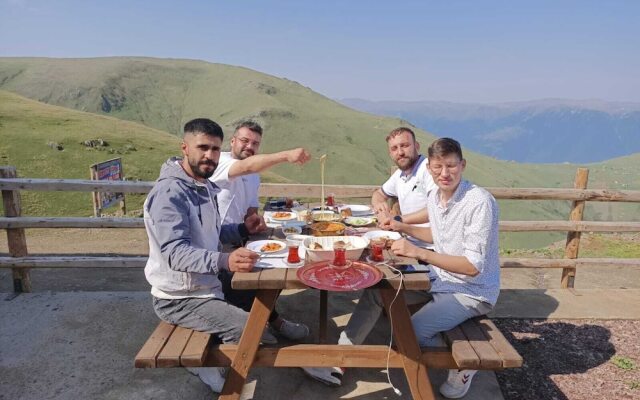 Migroras Otel & Restaurant - Karestel Yaylasi