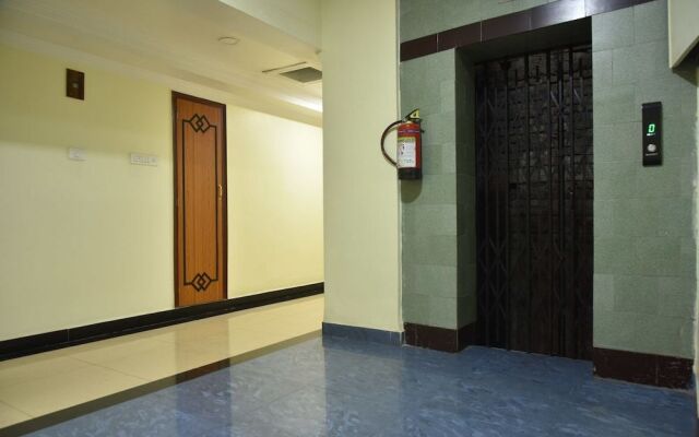 Hotel Rajhans International