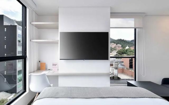 w Charming Loft in Santa Barbara