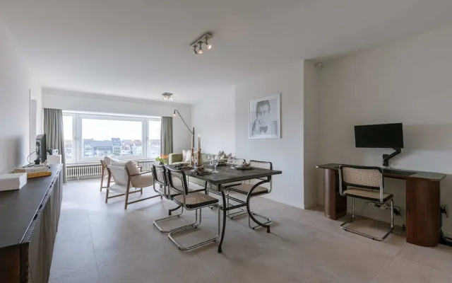 Charming art Deco Apartment With Harbor Views in Blankenberge