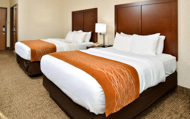 Comfort Inn & Suites Madison North