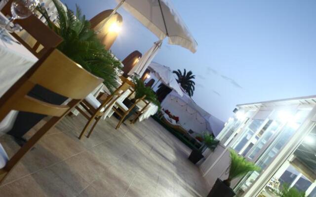 Hotel Alboran