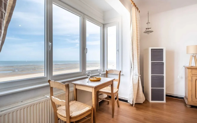Apartment on Belgian Coast With Sea View