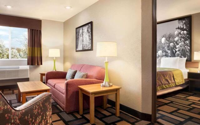 Super 8 Akron S/Green/Uniontown OH