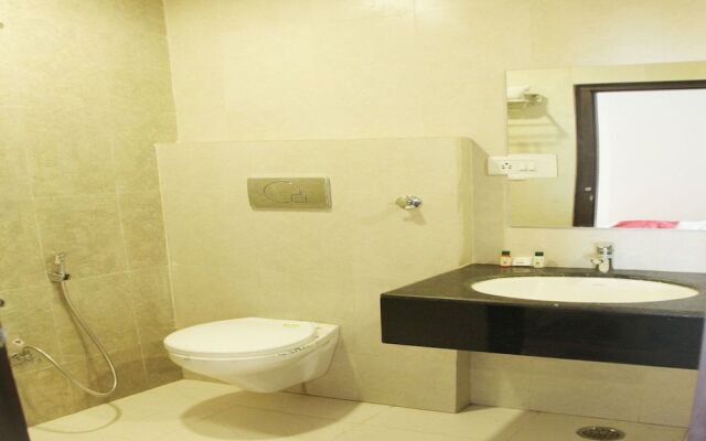 OYO 14353 Hotel Roxas