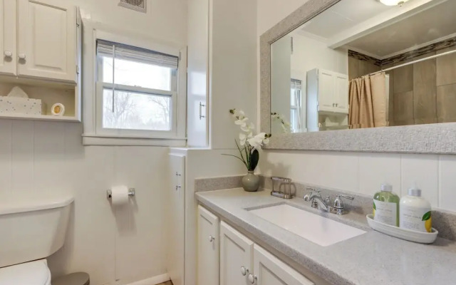 Walkable & Updated Nevada Home: Family Friendly!