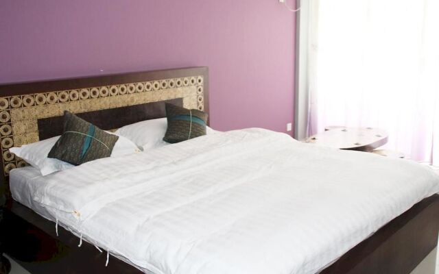 Xishuangbanna Elephanthome Hotel