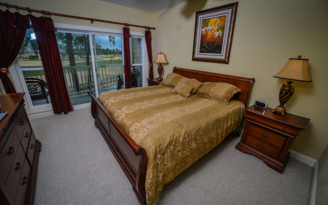 River Oaks Resort