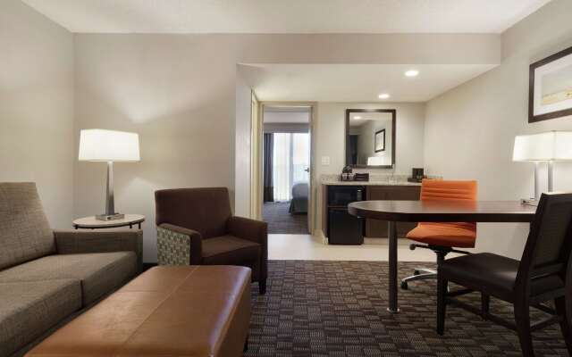 Embassy Suites by Hilton Jacksonville Baymeadows
