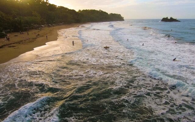 MI Casa Hostel & Hotel El Tesoro