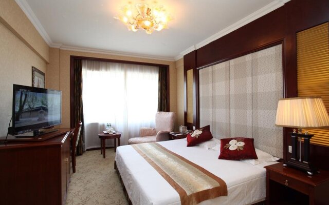 Milky Way Hotel