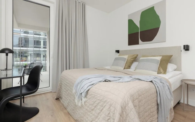 Warsaw Domaniewska by Renters Prestige