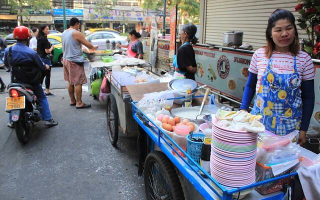 Sukhumvit Business Inn By Bunk