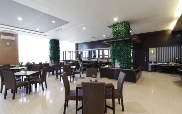 Grand Kanaya Hotel