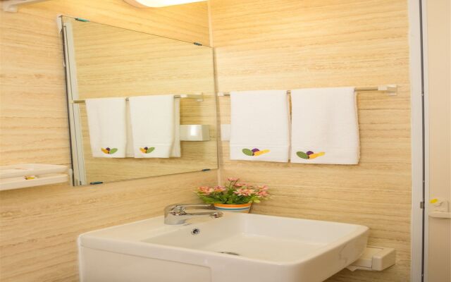 TI ZI Hotel Guangzhou Baiyun Airport