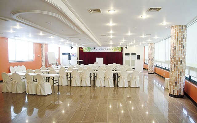 Punggi Tourist Hotel