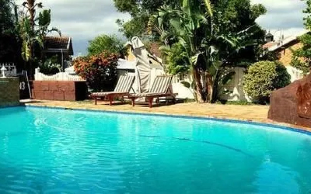 Cape Wine Route Guest House