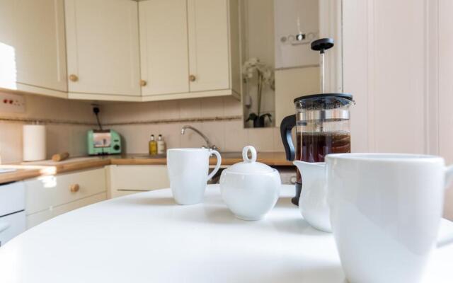 Luxury Apartment - 18 Lansdown Crescent