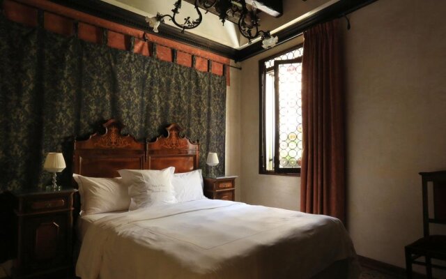 Novecento Boutique Hotel