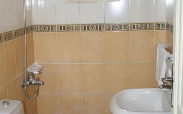 Thee Mar Hotel Apartments