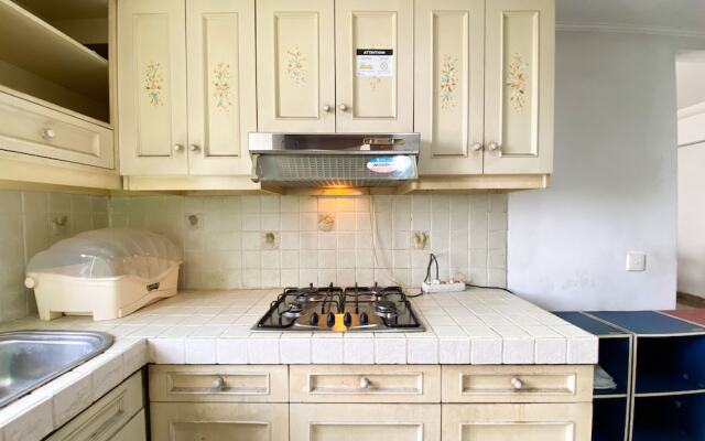 Comfort 2Br At Bona Vista Apartment