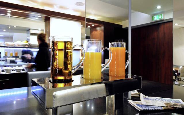 Hôtel Mercure Paris Tour Eiffel Pont Mirabeau