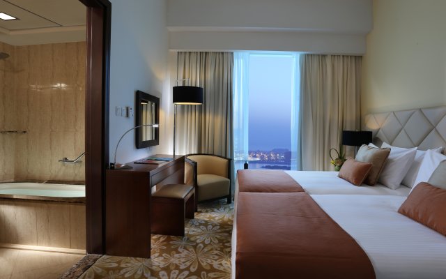 La Suite Dubai Hotel & Apartments