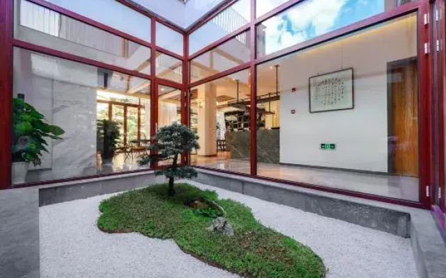 Yan Ru Light Luxury Holiday Hostel