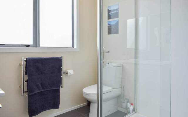 2 Bedroom Loft Style Apartment in Ponsonby