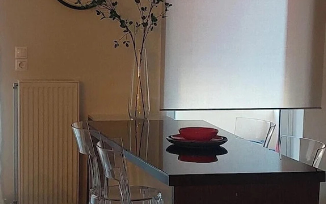 Modern Elegant Apt in Glyfada w Balcony