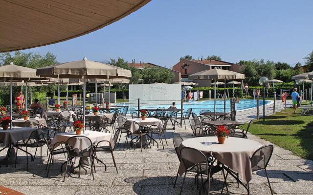Apartment in Moniga del Garda with balcony