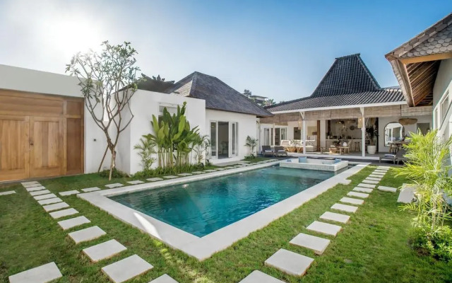 Villa Passion by Alfred in Bali