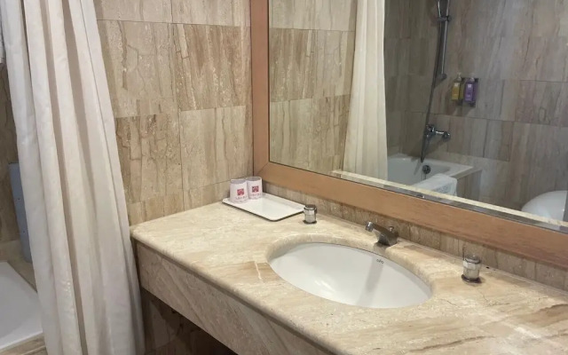 Chuto Plaza Hotel