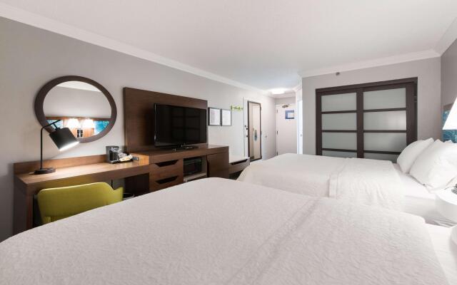 Hampton Inn & Suites Chicago/Hoffman Estates