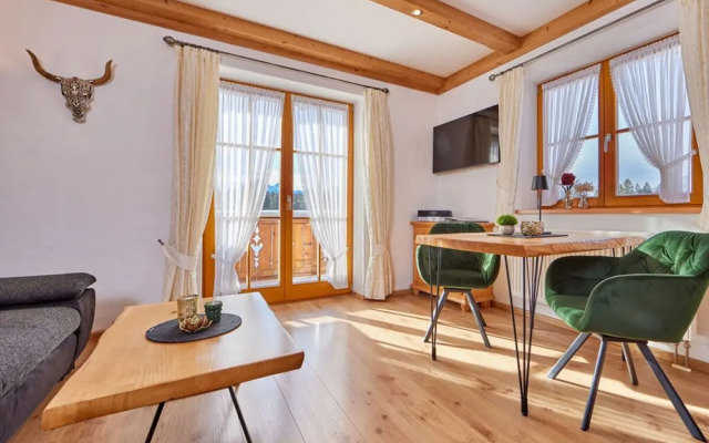 Holiday Apartment "wetterstein"