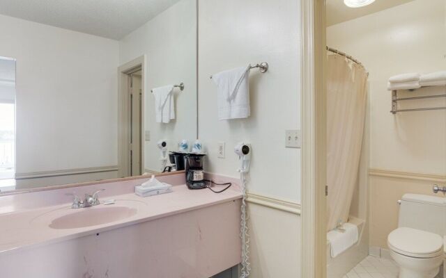 The Anchorage Inn and Marina